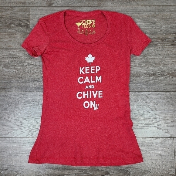The Chive Red Keep Calm and Chive On Eh! T-Shirt Small - Picture 11 of 16